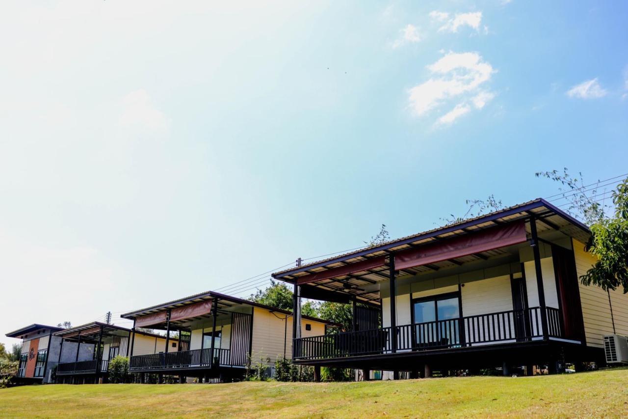 Mae On Village Resort Рой Ет Екстериор снимка