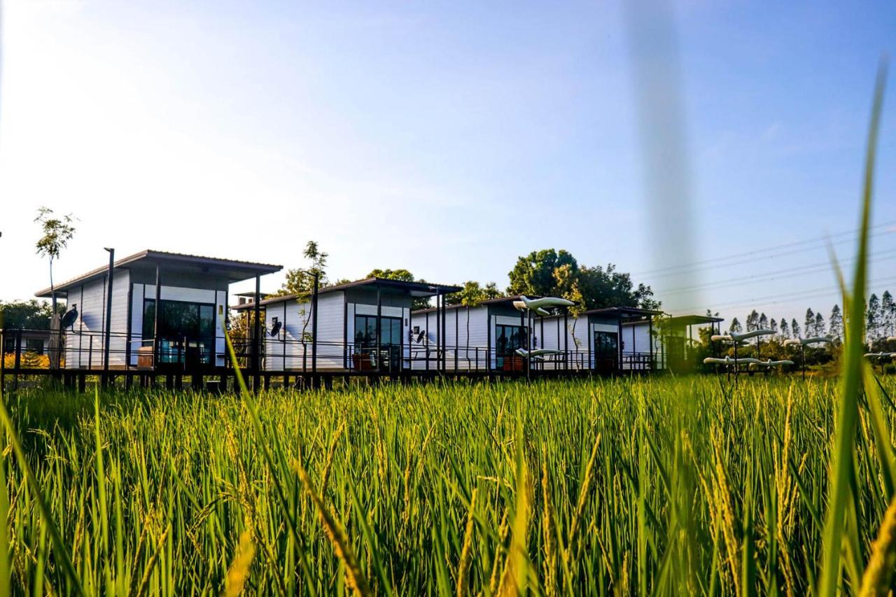 Mae On Village Resort Рой Ет Екстериор снимка
