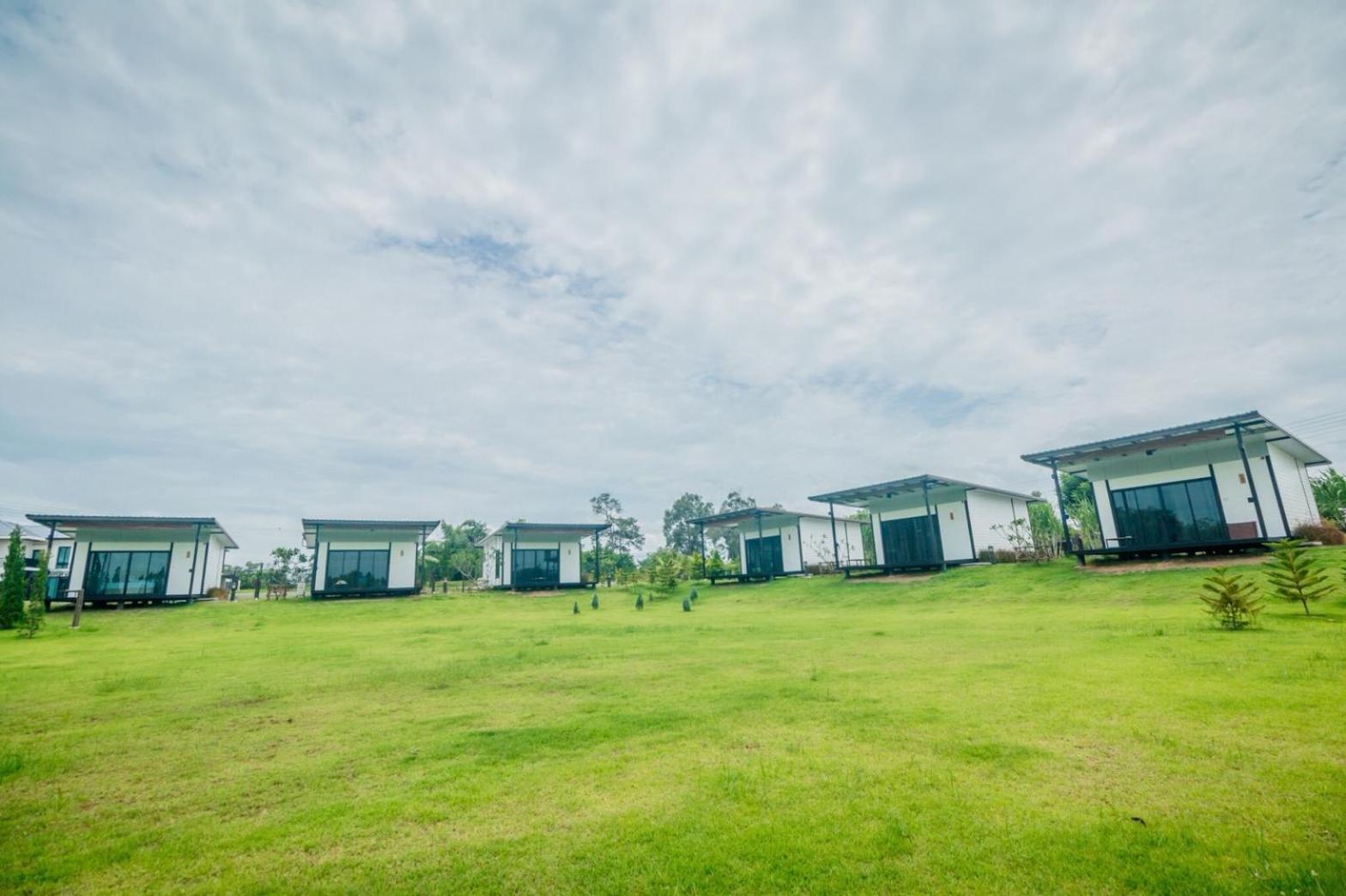 Mae On Village Resort Рой Ет Екстериор снимка