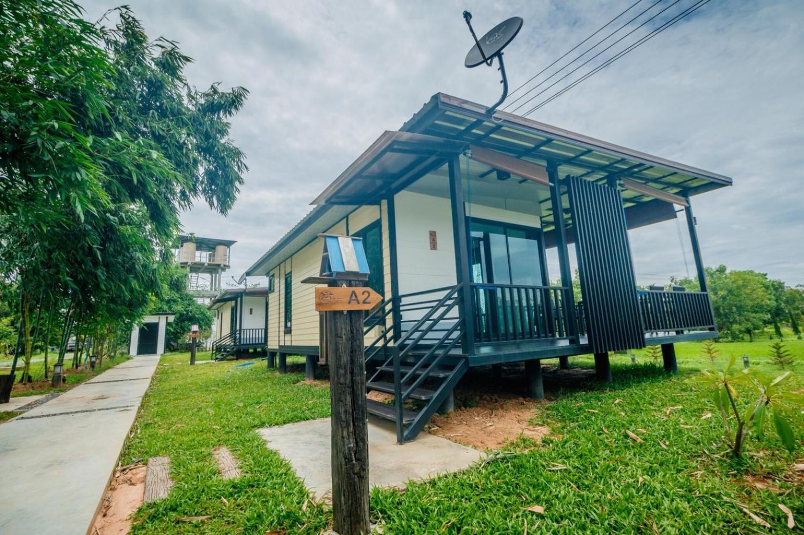 Mae On Village Resort Рой Ет Екстериор снимка